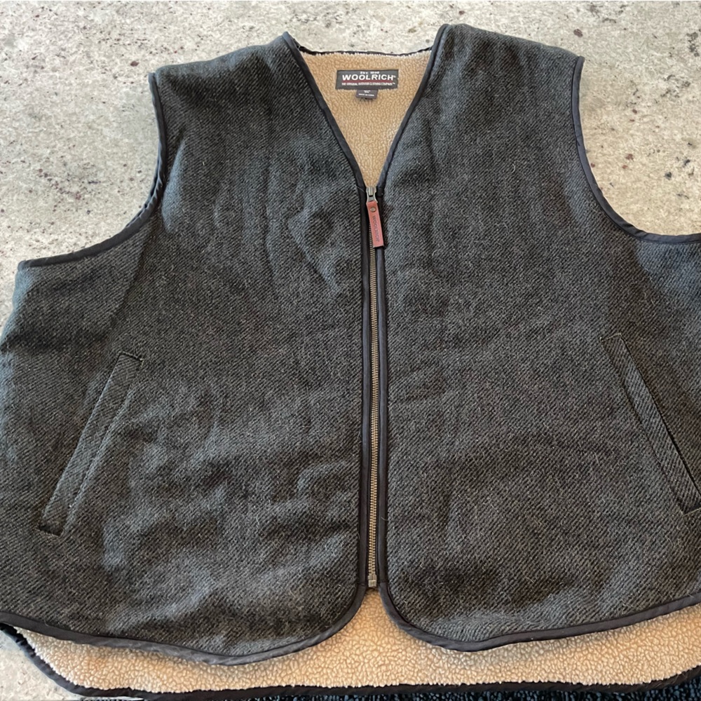 Men’s Woolrich Vest Size 2XL